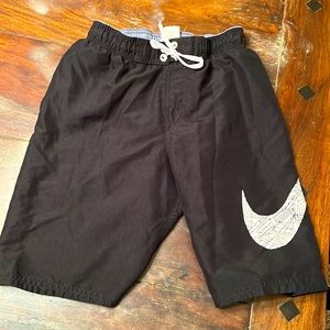 Nike swim trunks boys lg